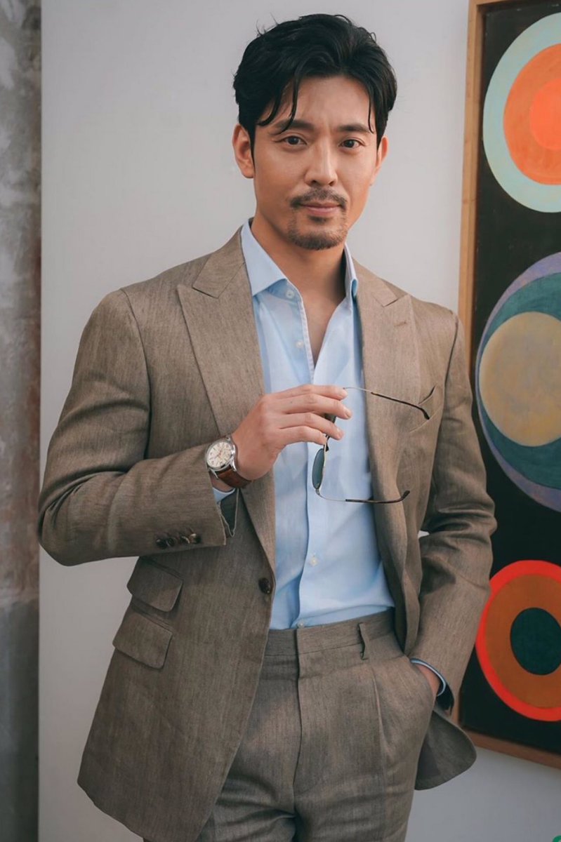 джей хон. джей хон. джей хон. хон хон джу. хон ён хи.