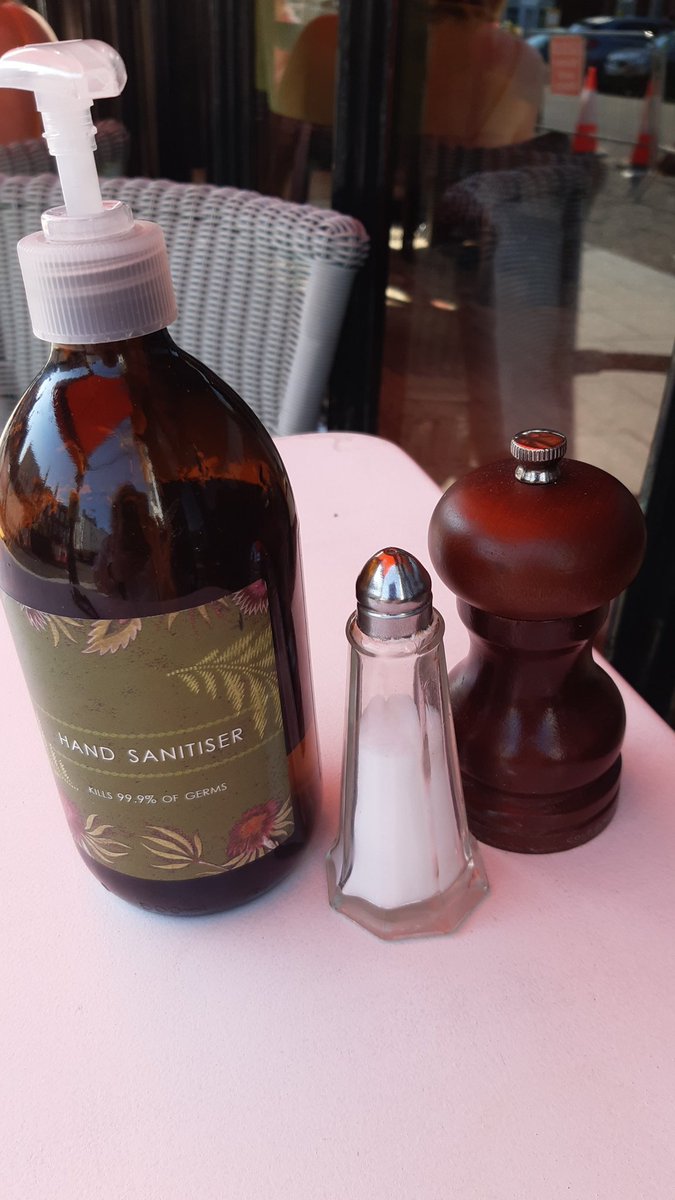 A sign of the times (but a nice touch) @BillsRestaurant