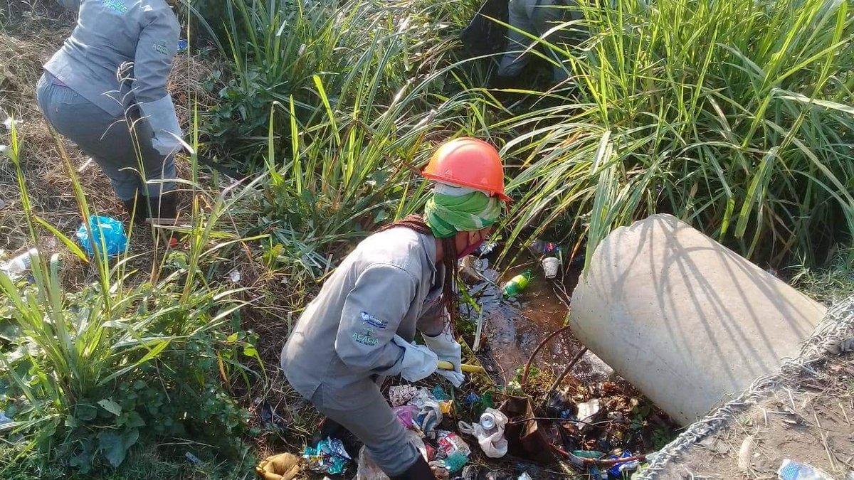 WWWCza tweet picture