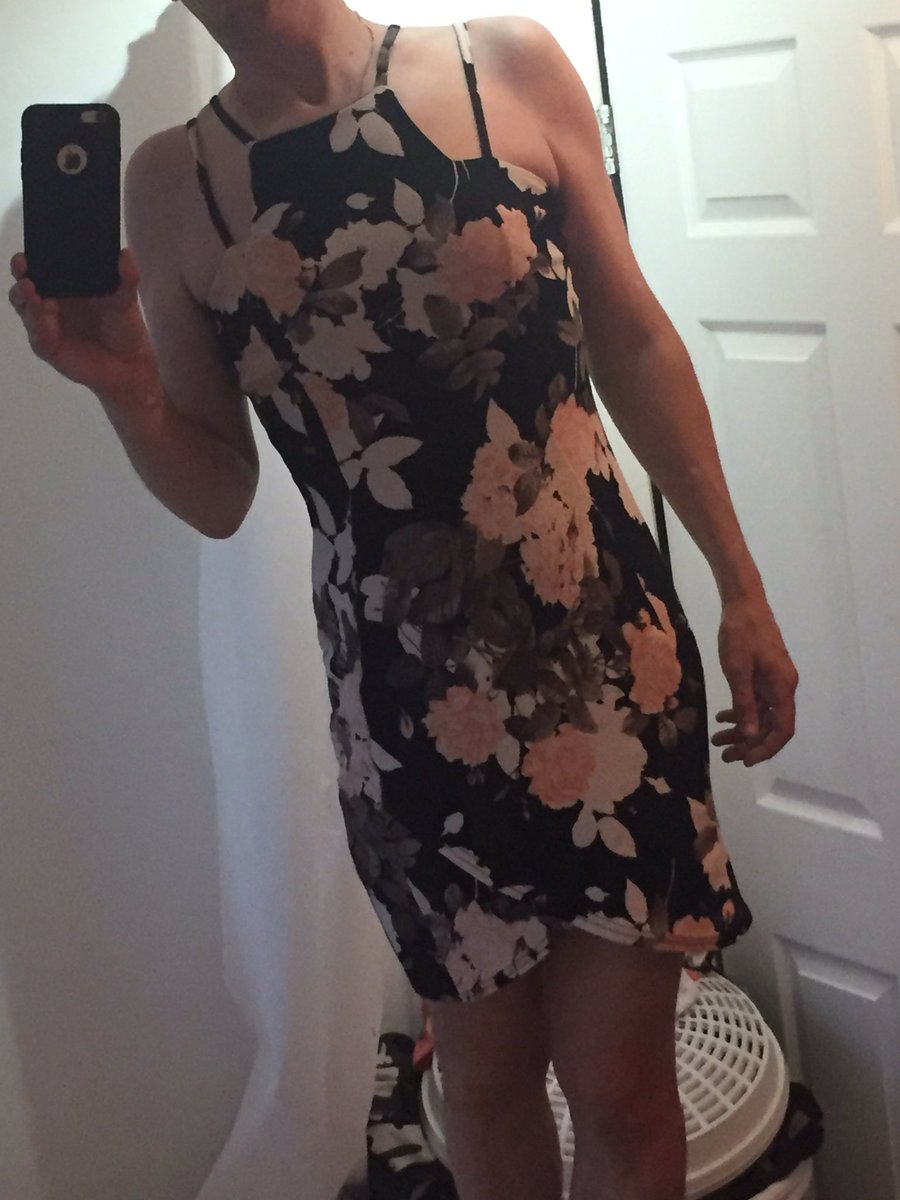 Rachelcdcutie's tweet photo. 5,5 size 8 ! Don’t be jealous I got a better figure than some girls lol. I need a makeover and some cute wigs #cd #cute #crossdresser #size8 #slim #cheeky #trainme #needmakeover #treatme #slut #essex #sexy #bendmeover #trans #horny #dressmeup #littletrqse #minx #looking https://t.co/T8wTsNvqn1