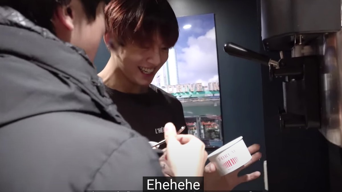 sowoojoo613's tweet photo. Seokjin asked jungkook to get the swirl so he can try it but jungkook said no way... then after a few mins jungkook ended up getting the swirl... siblings energy😆 https://t.co/XSvjDSvnLh
