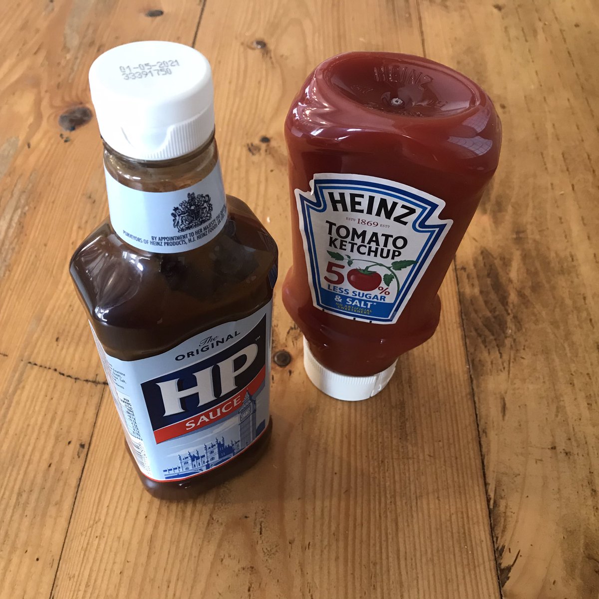 littlemancoffee's tweet photo. Red or Brown? #breakfastbaps #littleman #bigbaps #startthemorningright https://t.co/uZMUT0nAF7