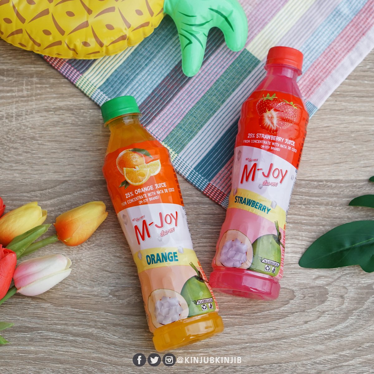 kinjubkinjib's tweet photo. 🍊🍓อู้ววว เจอน้ำผลไม้ผสมวุ้นมะพร้าว​ M-Joy ในแมคโคร ราคาน่าโดนมากแค่ 10฿ เท่านั้น เอามาทำ Home Cafe เก๋ๆดีฟ่า🍹ชอบตรงมีวุ้นมะพร้าวผสมอยู่ด้วยนี่แหละ มีความหนึบหนับเคี้ยวเพลินผสมอยู่ ชอบๆ...ดื่มตอนแช่เย็นๆนะชื่นใจมากกก https://t.co/HB8uwQxBLX
