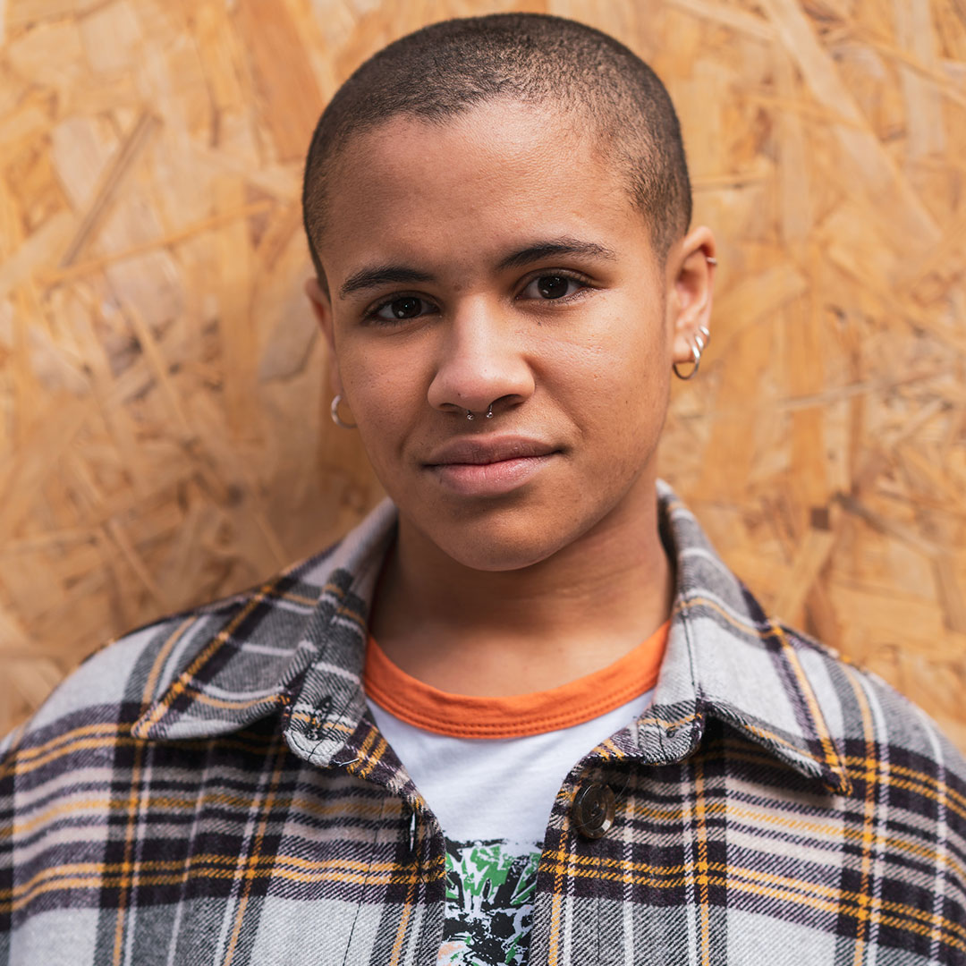 Hollyoaks's tweet photo. 📣 CAST ANNOUNCEMENT 📣 If you haven’t already, please give a very warm welcome to Ki Griffin (they/them, she/her, or he/him) who plays Ripley Lennox! 😍 We’ve already had the pleasure of seeing Ripley on our screens, and there's plenty more to come... Autumn 2020!❤️  #Hollyoaks https://t.co/abvLtiKAPz