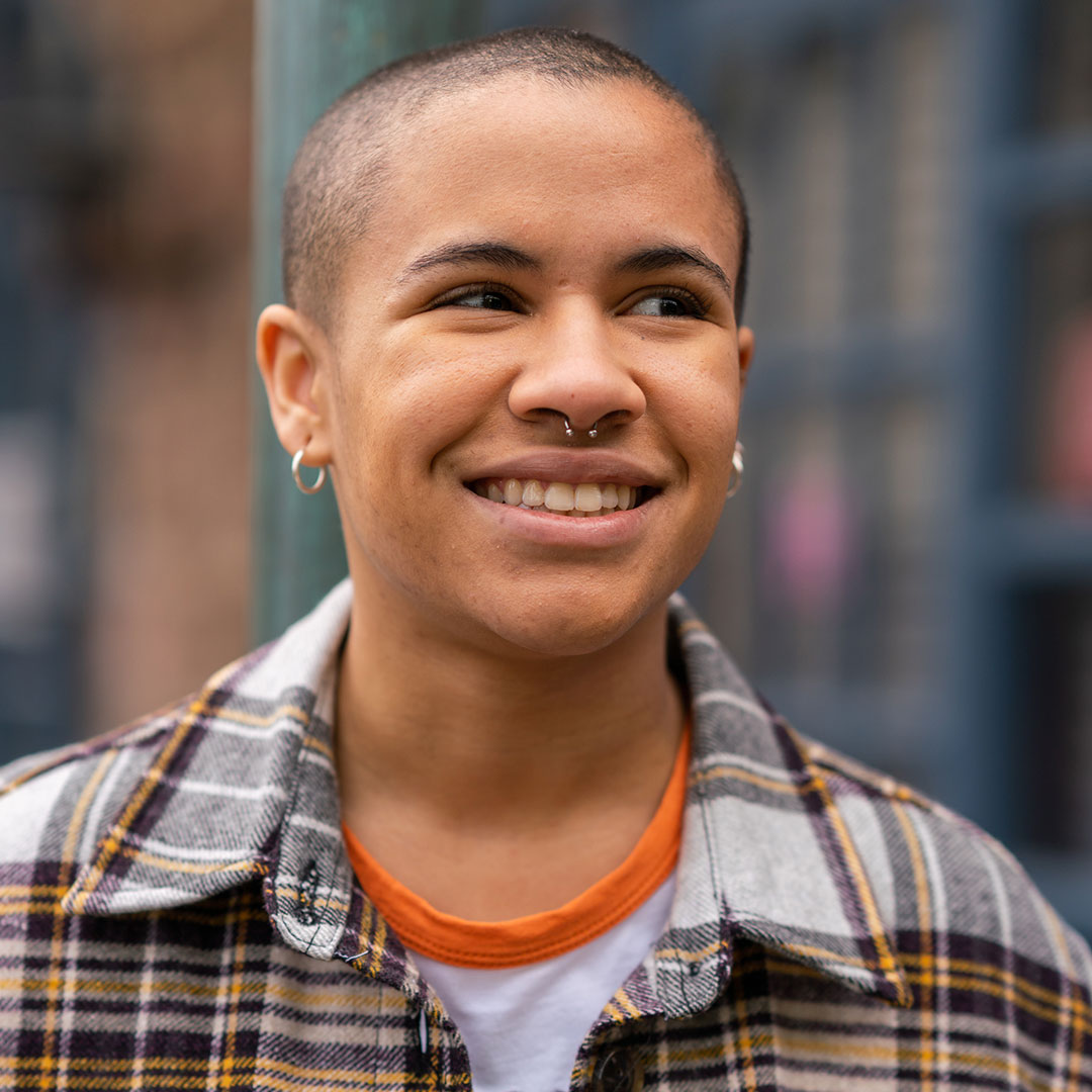 Hollyoaks's tweet photo. 📣 CAST ANNOUNCEMENT 📣 If you haven’t already, please give a very warm welcome to Ki Griffin (they/them, she/her, or he/him) who plays Ripley Lennox! 😍 We’ve already had the pleasure of seeing Ripley on our screens, and there's plenty more to come... Autumn 2020!❤️  #Hollyoaks https://t.co/abvLtiKAPz