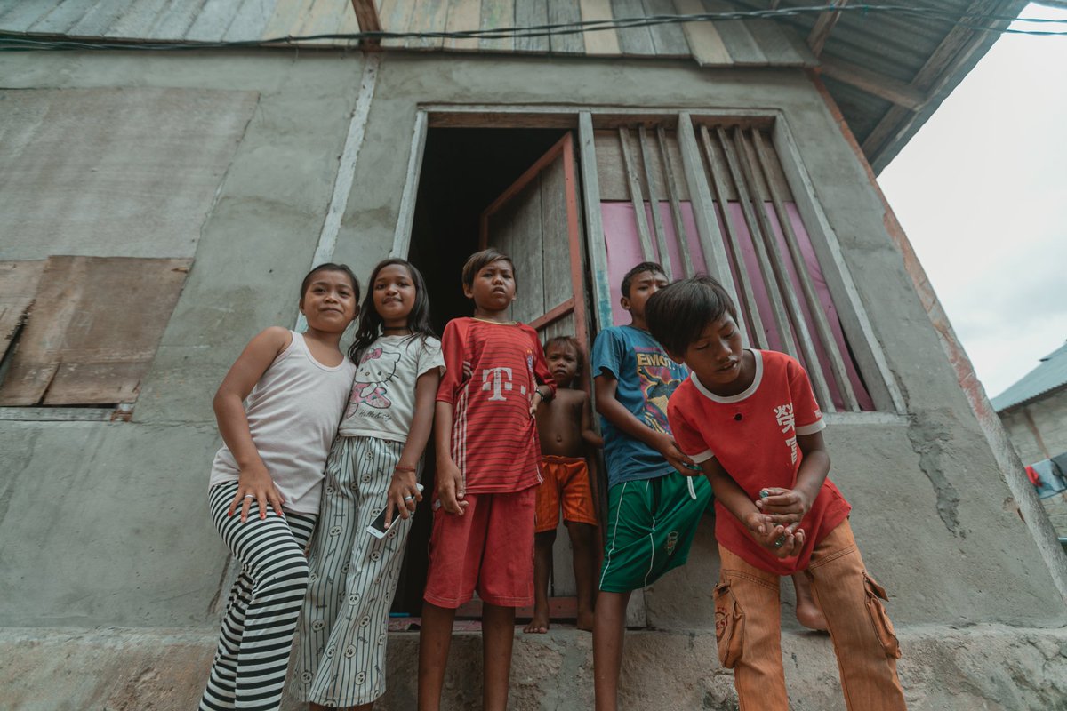 puaninDya's tweet photo. Labengki islands kids, Indonesia (2018) https://t.co/bzgYz9oOnT