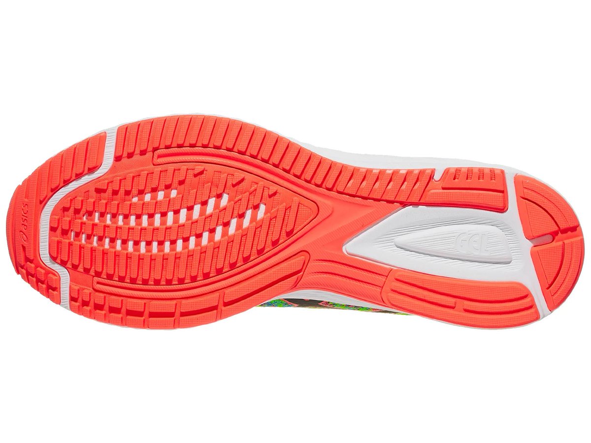 tfshoesnews's tweet photo. The #ASICS Gel #DSTrainer 25 is a lightweight #runningshoe with a hint of stability and a comfortable knit upper. https://t.co/lw8irvGp6G