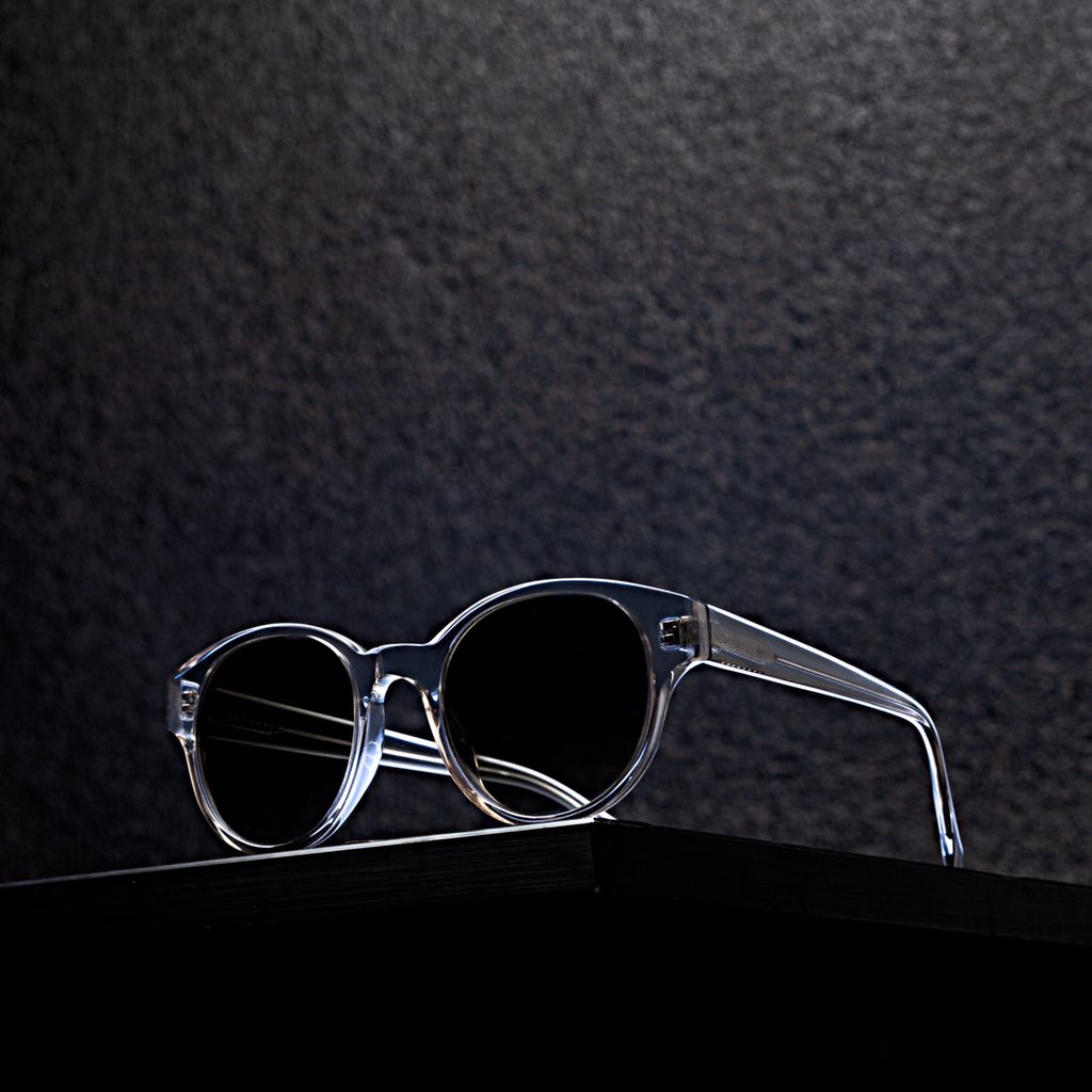 scarpixels's tweet photo. So I decided to take some products shoot of my personal @YMCLONDON sunglasses and my @currenwatches best combo to start up the week 
Y’all have an amazing week Fam💪🏼😎

#fashionstyle  #photography #ghana https://t.co/ZDzWIDnDb5