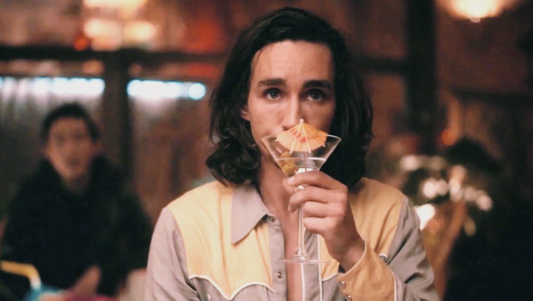myvillaneve's tweet photo. thinking about this non-binary pansexual legend https://t.co/Y8h8G5nooa