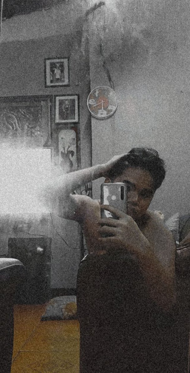 DaisRommel's tweet photo. Quarantine did this to my body. 🤦 https://t.co/16xi9gHqxf