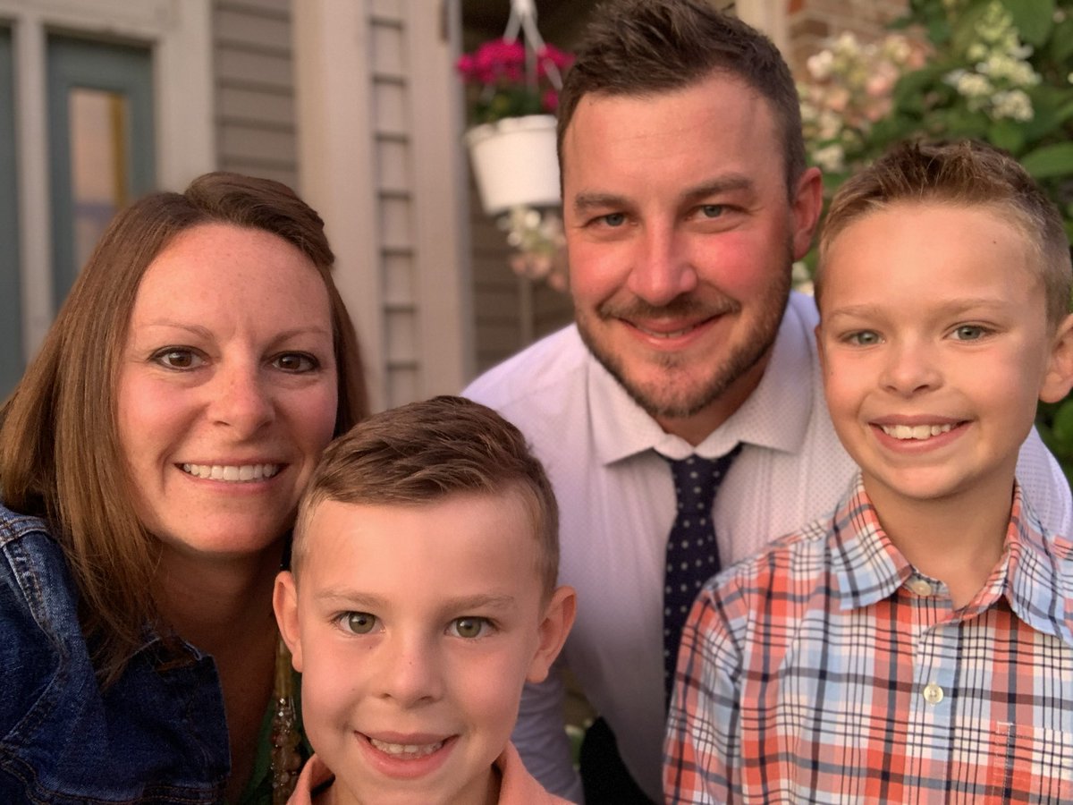 J_Hoard's tweet photo. First day of school 2020.  Let’s do this!! https://t.co/2oCechJGsq
