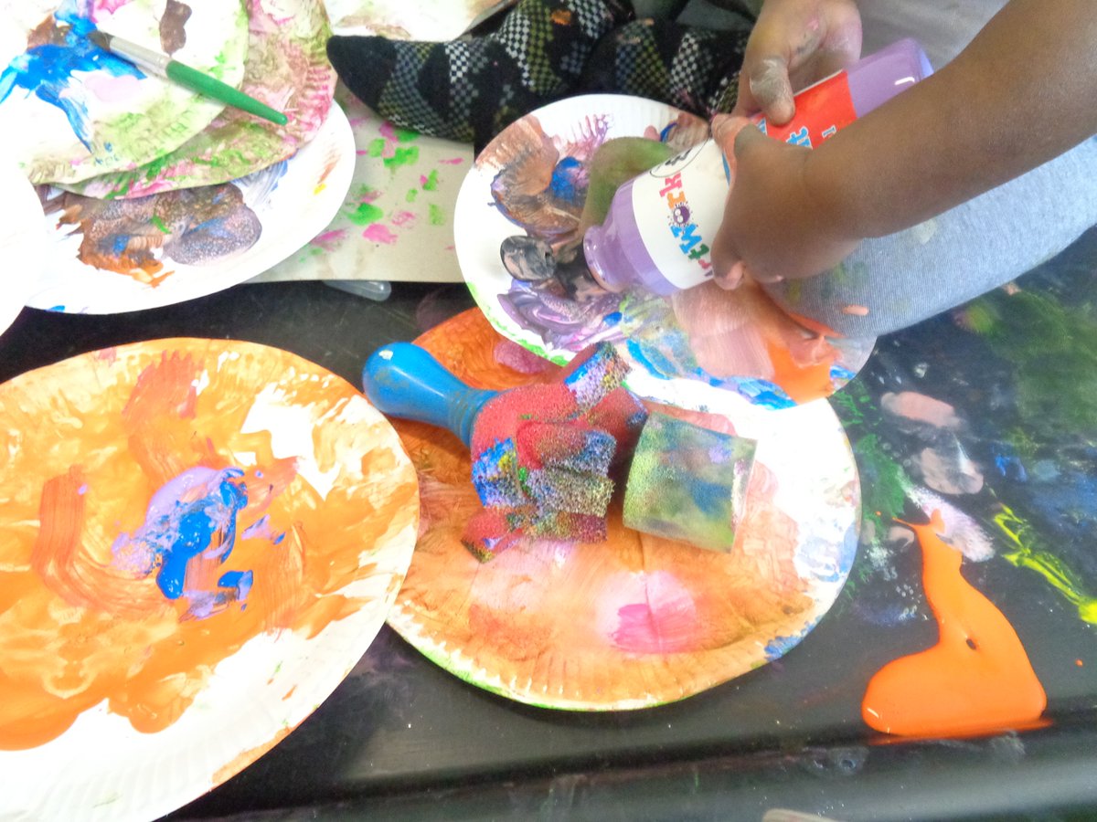 Kristina Hall @k_atthestudiois is part of Project Planning for Artists led by @PodProjects. Her project Child in Residence aims to provide young children with the time and space to explore art materials in their own experimental ways.
#PPFA #participate #a3projectspace