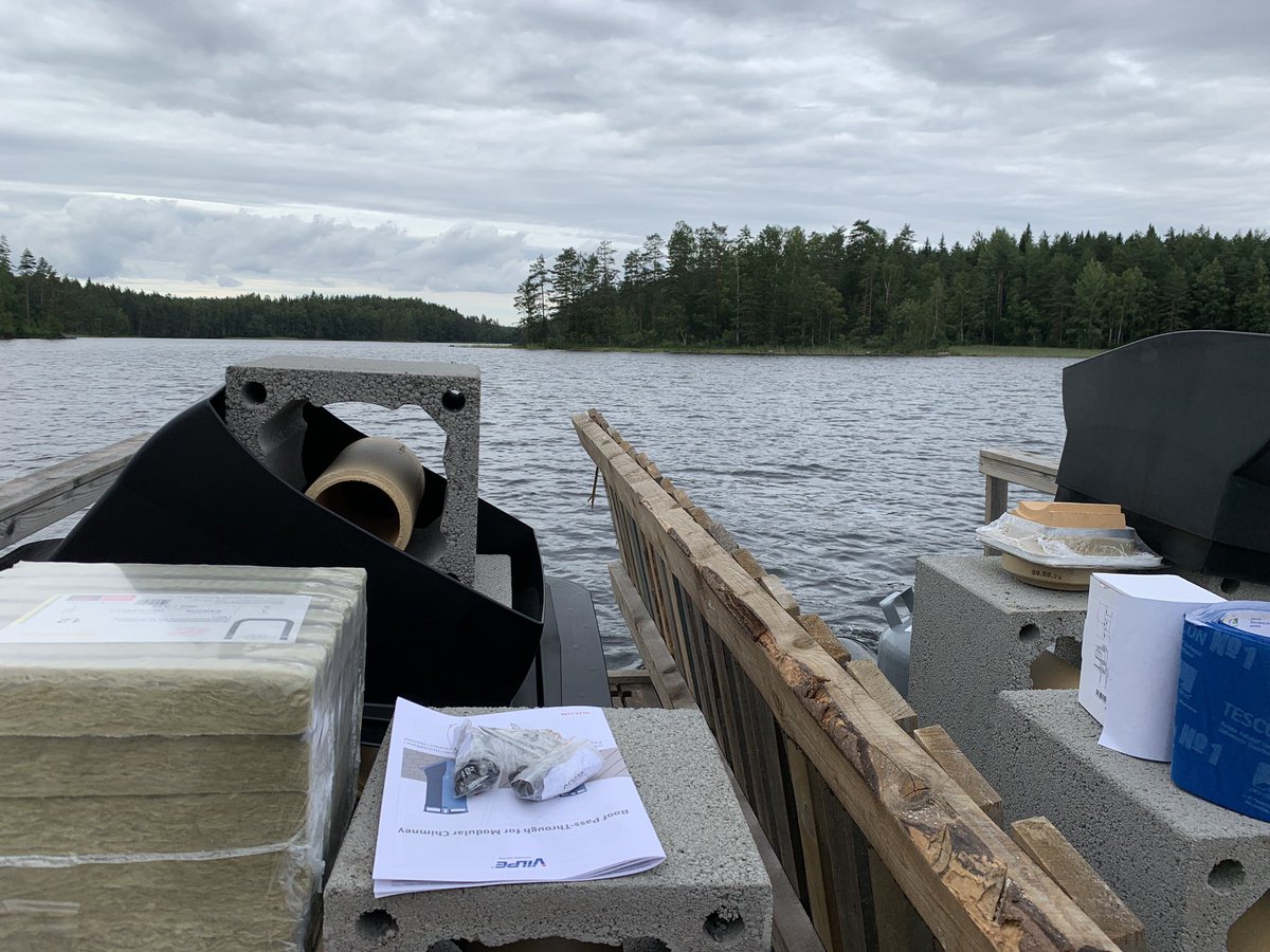 ville2fiddy's tweet photo. Part 3-5 — Nice nice... Ei ois parii asennusbissee heittää? Sokkeli, hirret ja saunakaivo https://t.co/W7UFUjOTcM