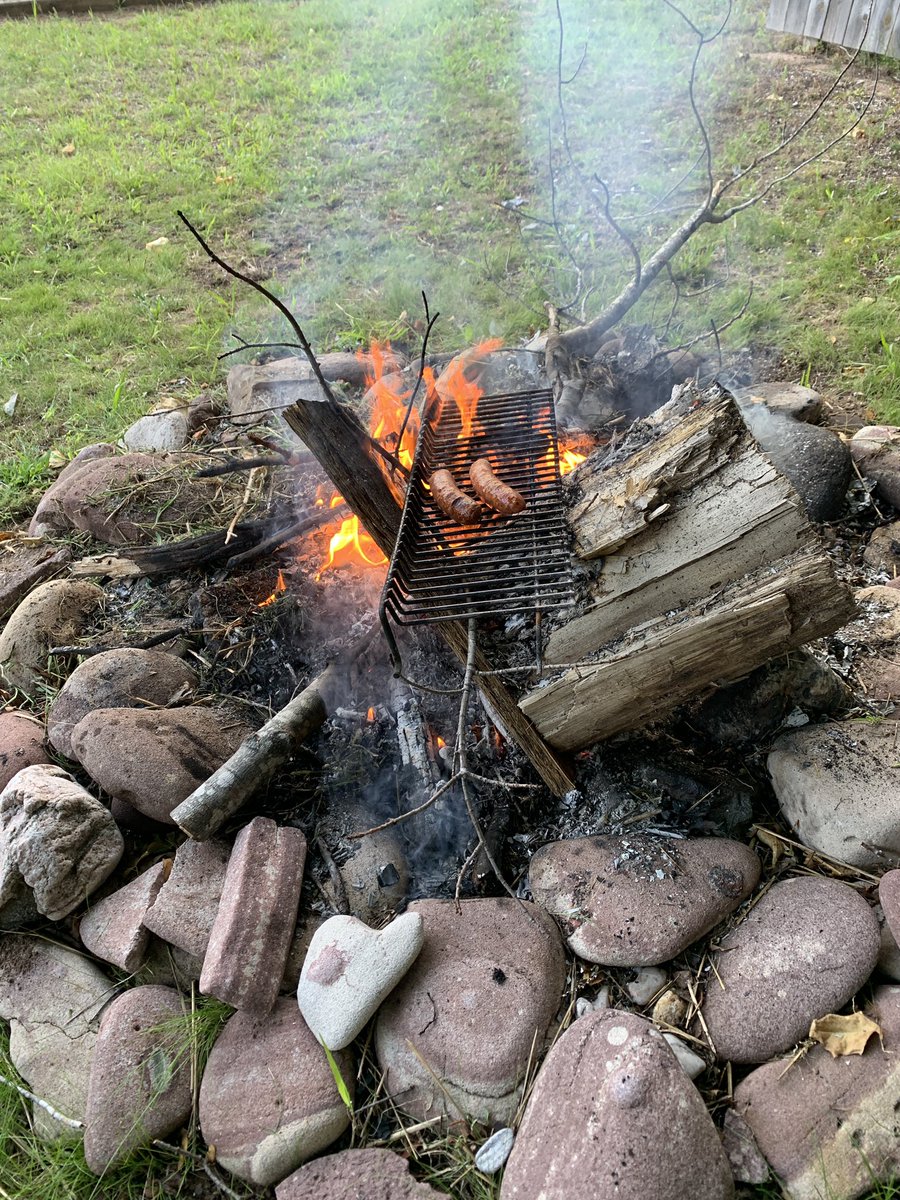 dkkargela2's tweet photo. Brats on the Barbie!! https://t.co/oqj1lFjjIu