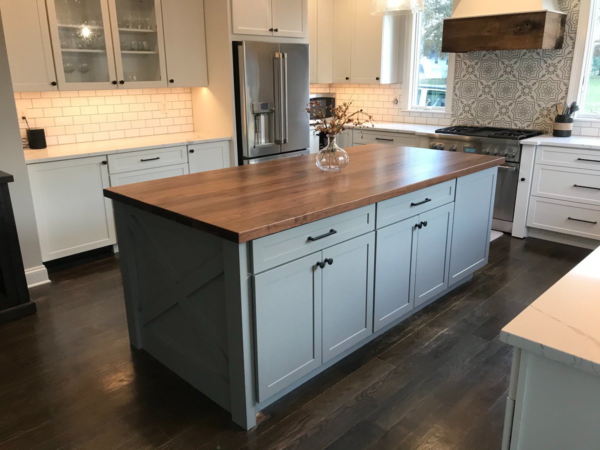 glumber's tweet photo. Hand Planed All Heartwood Walnut Counter designed by TRS Designs - Kitchens, Baths, & More - by Thomas Richard
https://t.co/6mzvr8fP70
#GrothouseThings #CustomWoodCountertops https://t.co/YW9IgVBJGx