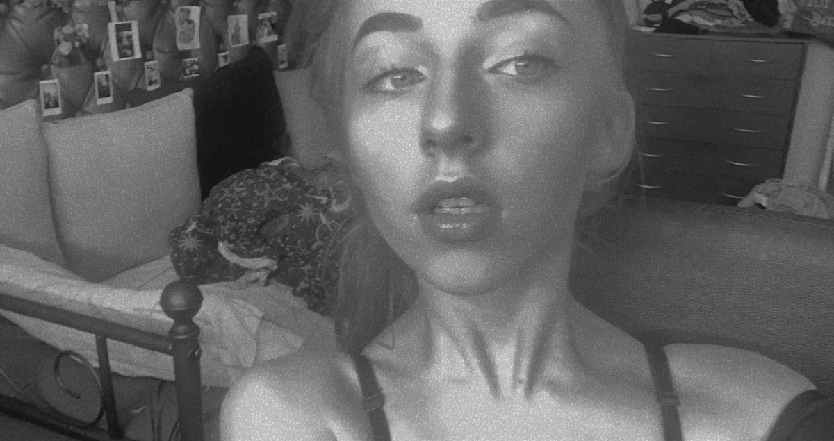 demihall_'s tweet photo. gonna post this on here since i’m too scared to post on insta other than my story lol https://t.co/ex564gXCZn