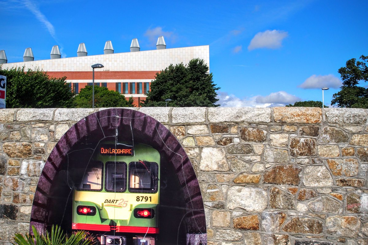 dlr LexIcon is located in the heart of #DunLaoghaire just 12km south of Dublin City. It is easily accessible by bus, train, car or bike. If you would like to escape from the city &amp; book one of our meeting rooms, visit bit.ly/2Gdu6fM  

#dlrLexIcon #eventprofs #lovedublin