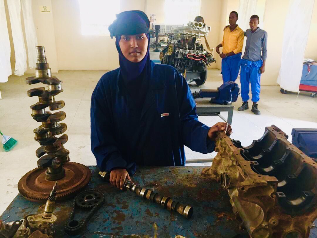 Engmunadakane's tweet photo. Mechanism👷‍♀️👩‍🔧 https://t.co/5Ncd1uiWt2