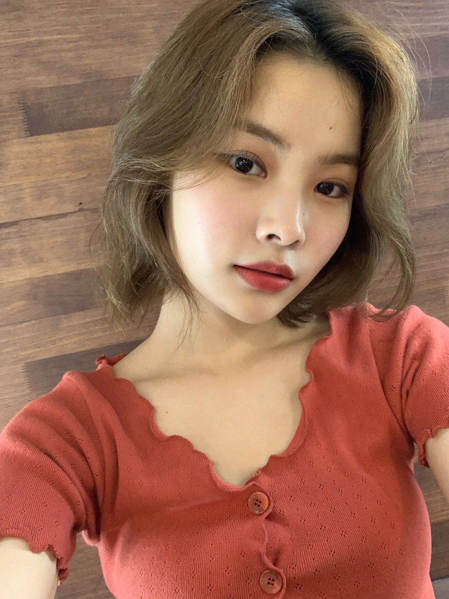 WekiMeki's tweet photo. 키링~ 월요일도 파이팅 💓💗
#모야모야_안무영상 #😆🥰 #🦄 https://t.co/y9hcxiOc19