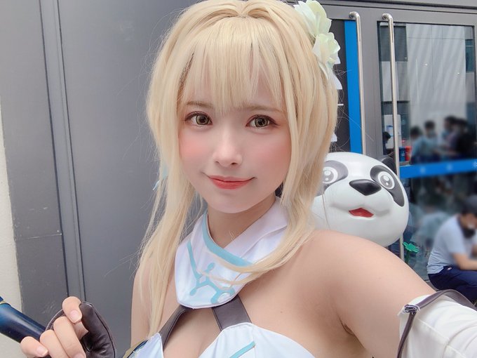 Twitterのコスプレ画像12
