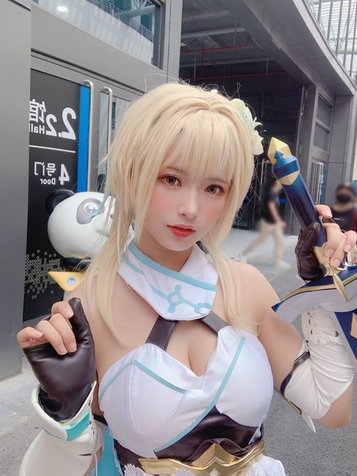 Twitterのコスプレ画像15