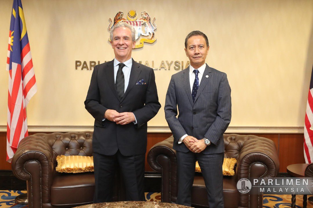 MYParlimen's tweet image. Kunjungan Hormat ke atas YB Datuk Azhar Azizan Harun, Yang di-Pertua Dewan Rakyat oleh  HE Ary Norton de Murat Quintella, Duta Besar Brazil ke Malaysia di Pejabat Yang di-Pertua Dewan Rakyat. (10/8/2020)

📷 Parlimen Malaysia | Adnan Khalip 

#ypdr
#dewanrakyat
#parlimenmalaysia