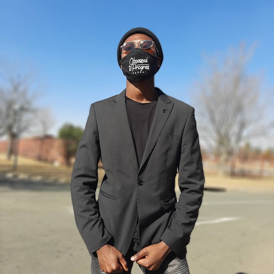 thamirichards's tweet photo. PLEASE FOLLOW ME ON TWITTER,ON SPOTIFY AND SUBSCRIBE TO MY YOUTUBE CHANNEL. INTRIGUING CONTENT IS COMING.

#Paradise2 #InfluencerChallenge #MashThePresident #ImTiredOfThisLockdown #bbnaijialockdown https://t.co/3F0WS1HSHL