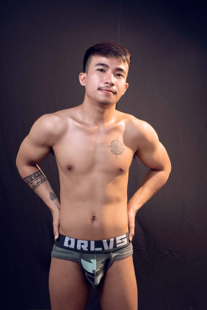 DaKh80667309's tweet photo. មើលទៅចង់តែ.....👅👄🍌🍌👅 https://t.co/uPBC6pgndv