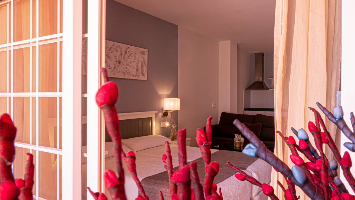 ResortDunas's tweet image. El clima y la gastronomía han convertido a #Matalascañas en uno de los destinos vacacionales más solicitados 🏖

Si quieres descubrir los encantos de este paraíso al mejor precio, no lo dudes y realiza ya tu reserva en nuestros apartamentos.

💻 dunasdedonanagolfresort.com