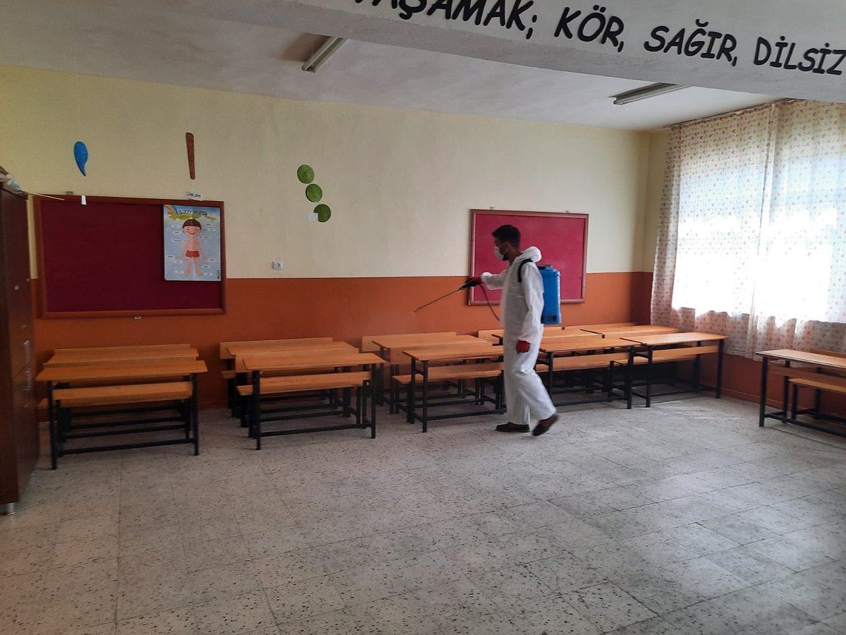 AkdenizilceMem's tweet photo. #OkullarınDurumu, her türlü hijyen ve sağlık koşulları açısından yeni eğitim öğretim dönemine hazırdır.
@ziyaselcuk
@tcMeb
@aliihsansu_ @MersinValiligi 
@muhittinpamuk
@AdemKoca46
@AdemSimsek33
@MersinMEM https://t.co/2fvwuKcCSs