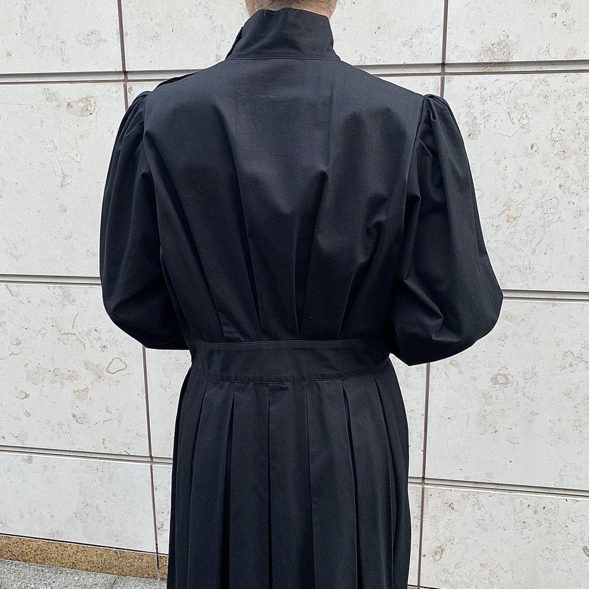 ボスワンピース」とお客さんから呼ばれるTHE DRESS #14 。ハイネックに