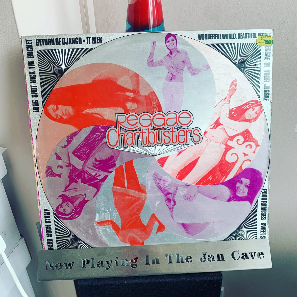 thejancave's tweet photo. Channelling Reggae @roybardo10 today with this 1969 @trojan_records_official compilation
.
.
.
#nowplayinginthejancave #vinylrecords #reggaechartbusters #trojanrecords #reggae #ska https://t.co/lj9ah1sHkv