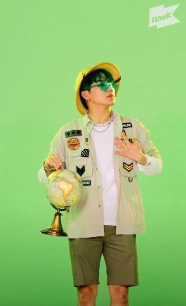 CSuk99's tweet image. #GAPCRUSH_TREASURE 

The leader who will take #Treasure boys to the big world stages.

@treasuremembers @ygtreasuremaker