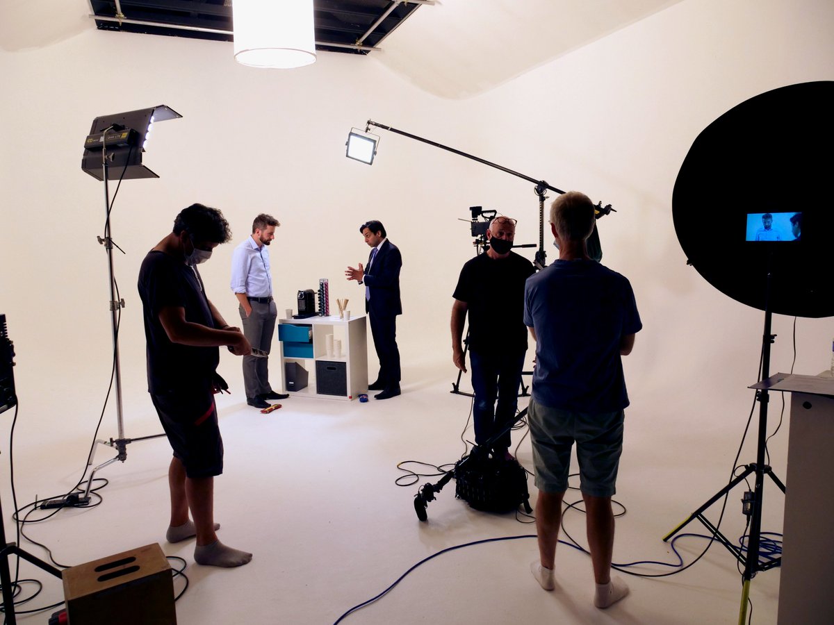 zingfilms's tweet photo. Filming at #HackneyStudios with @Kineo for an e-learning programme encouraging a supportive culture to
combat workplace stress. It’s hard to shoot in real offices at the mo so we recreated one. The clean/distraction-free background meant more focus on the characters &amp; dialogue. https://t.co/zOtn8vMUH2
