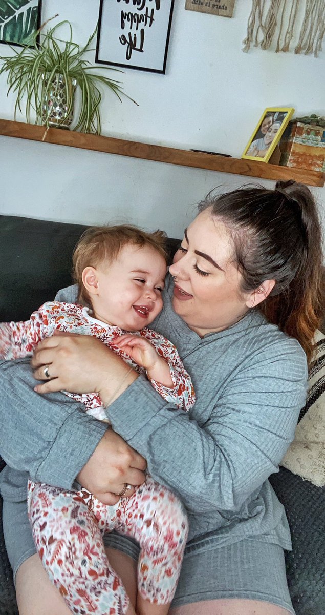 EverySingleB's tweet image. This little cherub means everything to me! 🤍 But side now - Christ that side profile 🤢😭 
#plussize #mondaythoughts #NationalLazyDay