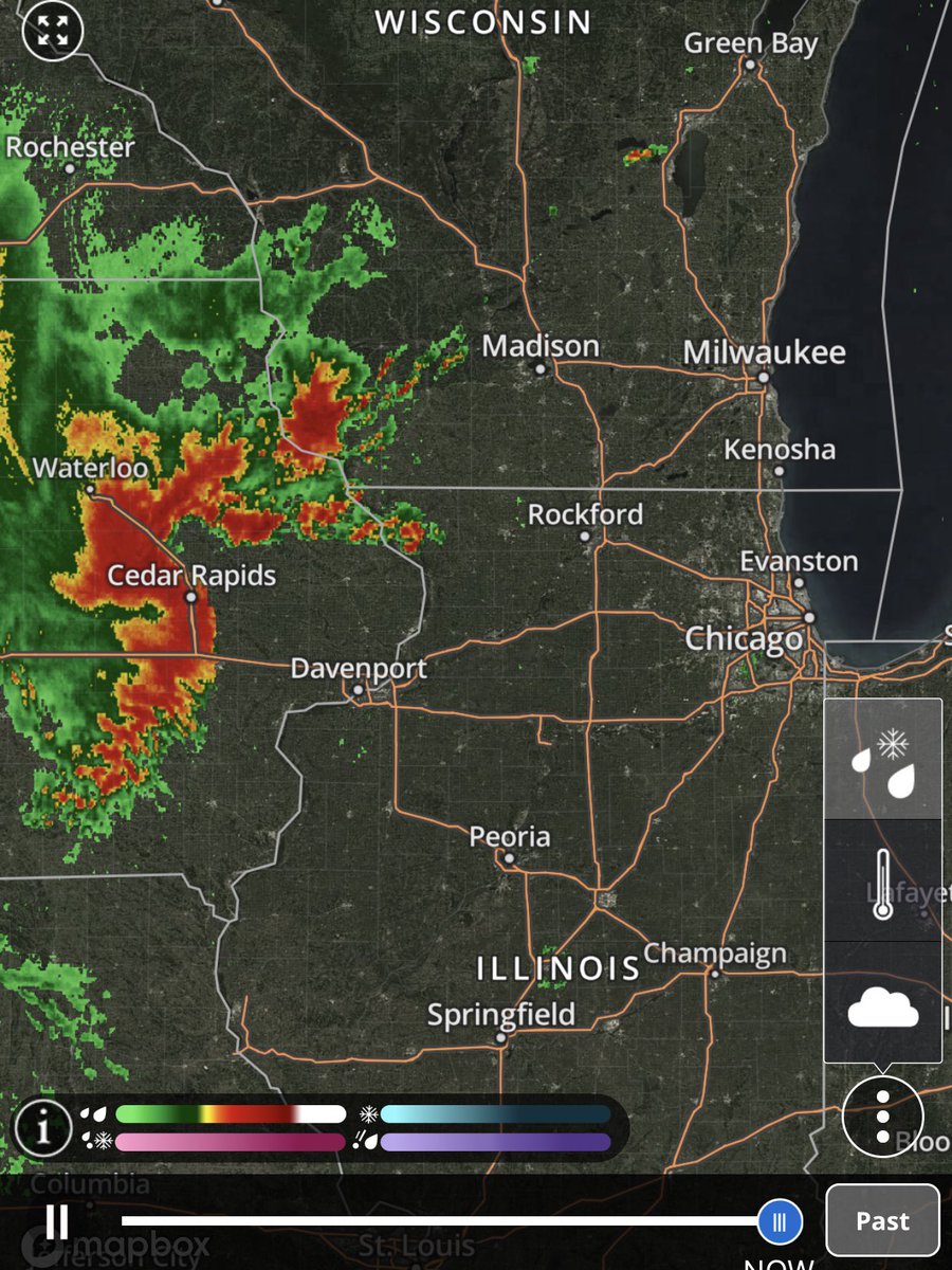 TammieSouza's tweet photo. #derecho #severeweather headed toward #Illinois & #Chicago this afternoon & evening 💨⛈ 70+ mph winds & isolated #tornadoes make plans with family now & stay safe later #indoors #personalplan #safeplace Remember June 2012? derecho with 95 mph winds? @ProtectDuPage @NWSChicago https://t.co/Vav5ghIRyQ