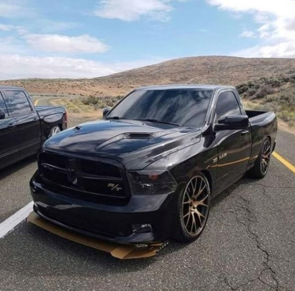 universitydodge's tweet photo. A wonderful way to honor Mopar Monday!
.
.
📸: @trokitas.mamalonas
.
.
#guts #glory #beast #trucks #fun #ramtrucks #ram #ramfam #power #ramnation #pickuptrucks #gutsgloryram #ramstyle #RAM #1500 #2500 #3500 #truckdaily https://t.co/ifaQBYzRJc