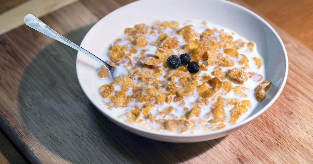 Por Dentro | Dietas y Nutrición: Cenar cereal con leche puede ser malo pordentro.pr/dietas-y-nutri…