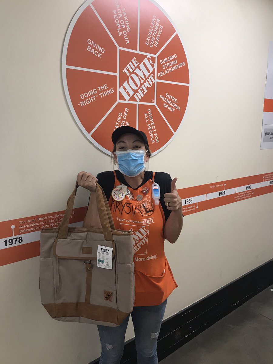 AaronM6586's tweet photo. Congratulations to 6586 lead generation winners for July.  1st place goes to Jasmin, and 2nd place to Krysta. Great job!!!!@Torres_Jimmy01 @MejutoAllen @THDLuisC @THDKami https://t.co/iUP7Gbh5CH