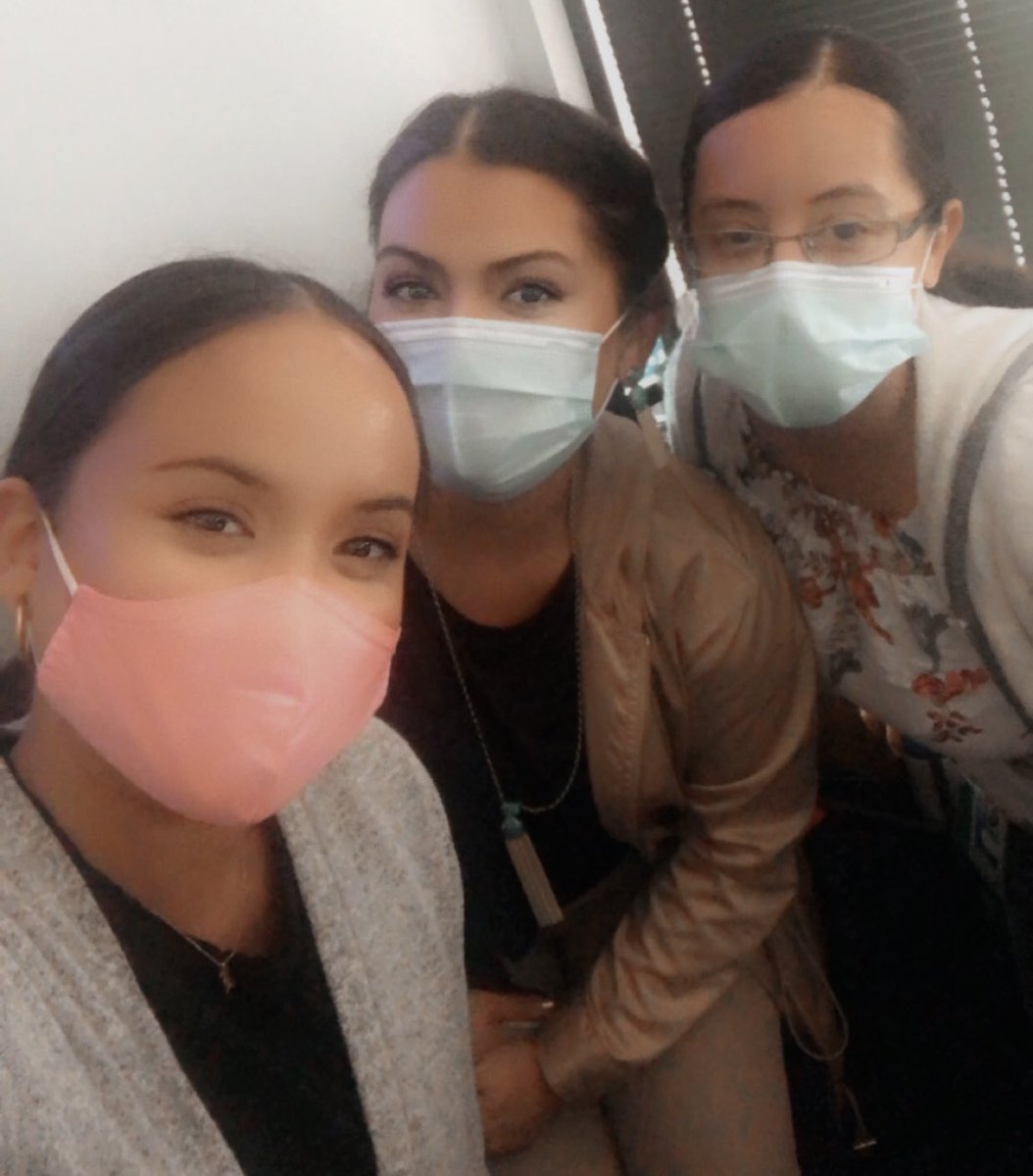 DanielleBandaTV's tweet photo. So nice to #work with these lovely ladies every day at the #TvStation ๐ฅ๐๐บ #WorkBffs
#Teamwork makes the dream work ๐ค
#TvHost #DanielleBandaTV #OnAirHost #Influencer #TvLife #FilmLife #Vlogger #LifestyleShow #EntertainmentTV #NexstarBroadcastingGroupInc #NexstarNation https://t.co/K7bseb8y3M