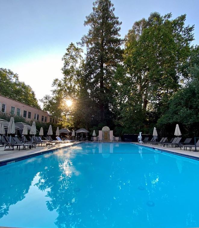 fairmontsonoma's tweet photo. RESORT LIFE!
Early morning Sonoma Monday Blues!
Call today and ask about our midweek Getaway rates!
Photo credit: IG @jah_neese
#MondayBlues #pooltime #GeoThermalPool #getaway #StaySafe #allsafe https://t.co/wdBeJaTOyH