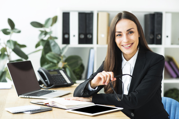 👉¿Eres #emprendedora?👈
Si formas parte del entorno empresarial y quieres dar un cambio de rumbo a nivel profesional✔, te puedo ayudar en el ámbito laboral y personal✔
Te informo...😉
#coach #coaching #mujer #MujerEmprendedora #MujerEmpresaria #MujerLíder #CoachingOnline