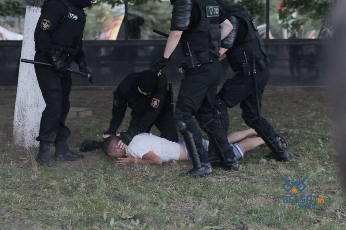 First arrests in Minsk this evening.