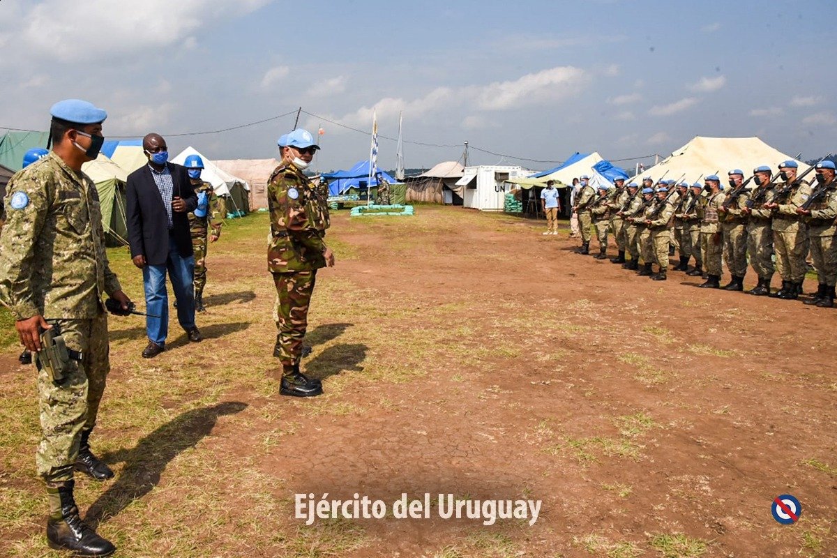 EJÉRCITO DE URUGUAY - Página 30 EfE7pkWXgAQAYox?format=jpg&name=medium