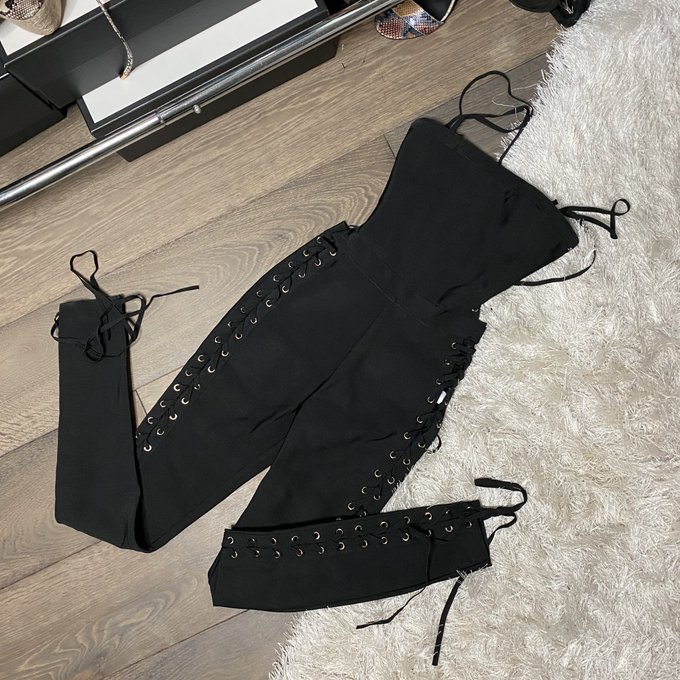 More items posted on my Poshmark✨ https://t.co/U1XYBMIQUX https://t.co/b2hUJrfFkY