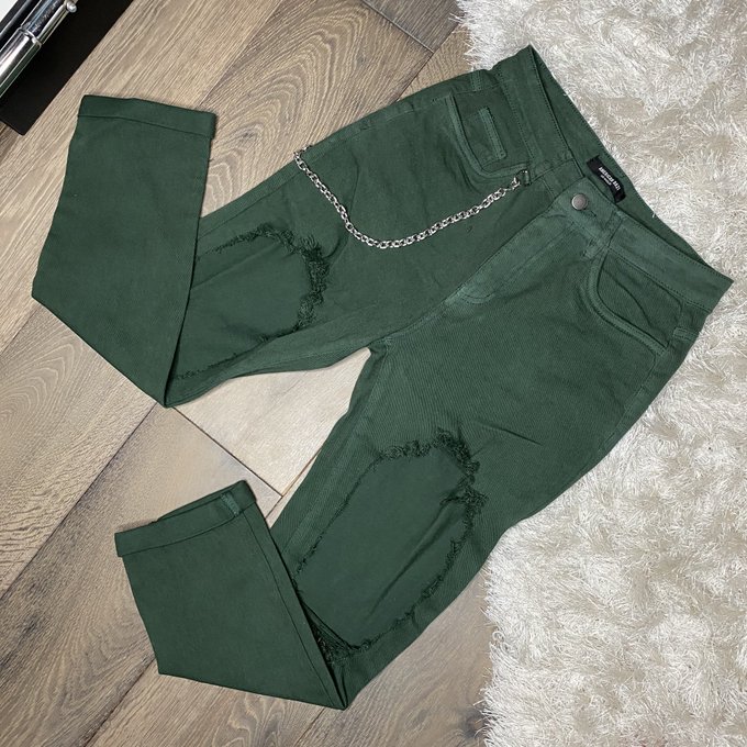 More items posted on my Poshmark✨ https://t.co/U1XYBMIQUX https://t.co/b2hUJrfFkY
