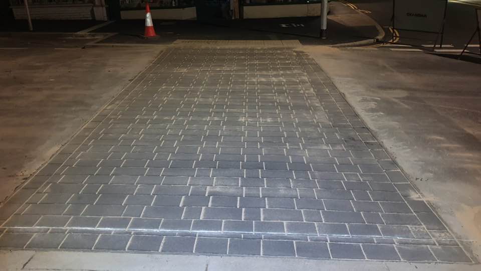 LMSHighways's tweet image. Great shots taken by our Contracts Manager weekend. Our crew has been delivering imprinted surfacing using a custom made mould to meet the clients specification and match the existing surface.
#lmshighways #highwaysrepair #surfacetreatment #imprintedsurfacing #Tiverton