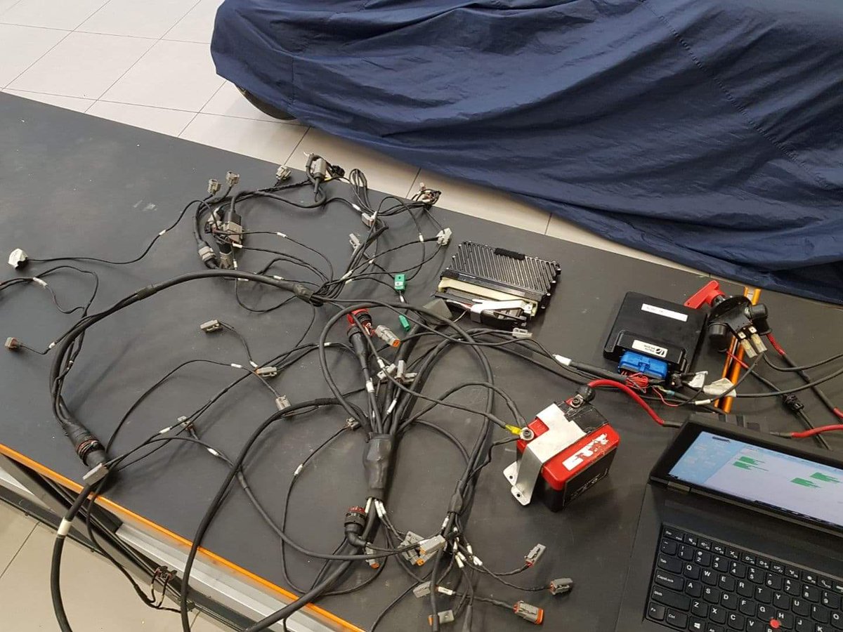 UWRacingFS's tweet image. Head of Electrical Systems Tom Velvick on @HCISystems: "Special thanks to HCI systems for their support with the design and manufacture of our new wiring harness."

More ➡️ tinyurl.com/y3bv5ler

#RacingWolves
#FormulaStudent