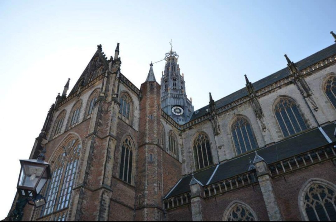 RevitechBali's tweet photo. The ST.Bavo Church #grotekerk #grotemarkt #haarlem #Nederland https://t.co/uEdcKf8N2Q