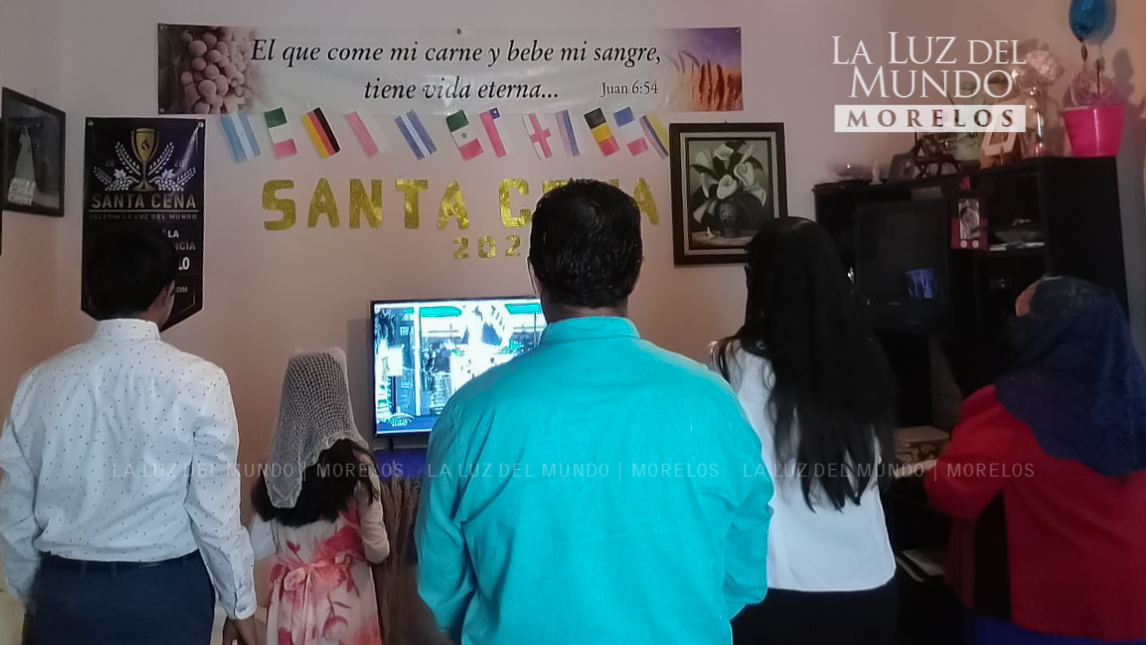 lldmmorelos's tweet photo. #LaLuzDelMundo en #Morelos #México se unió a millones que, en más de 60 naciones recibieron fraternal #bienvenida a la más grande celebración espiritual #SantaCena2020; mediante emotivo mensaje del #ApóstoldeJesucristo #NaasónJoaquínGarcía. #SC2020 #lldm #LLDMmorelos @iglesialldm https://t.co/LeesO8JVba